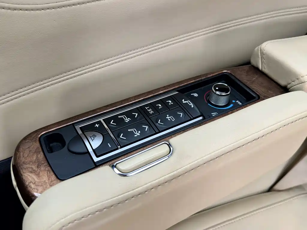 Toyota Toyota Alphard 2015 3.5L Prestige Edition 2017 - thumbnail 27