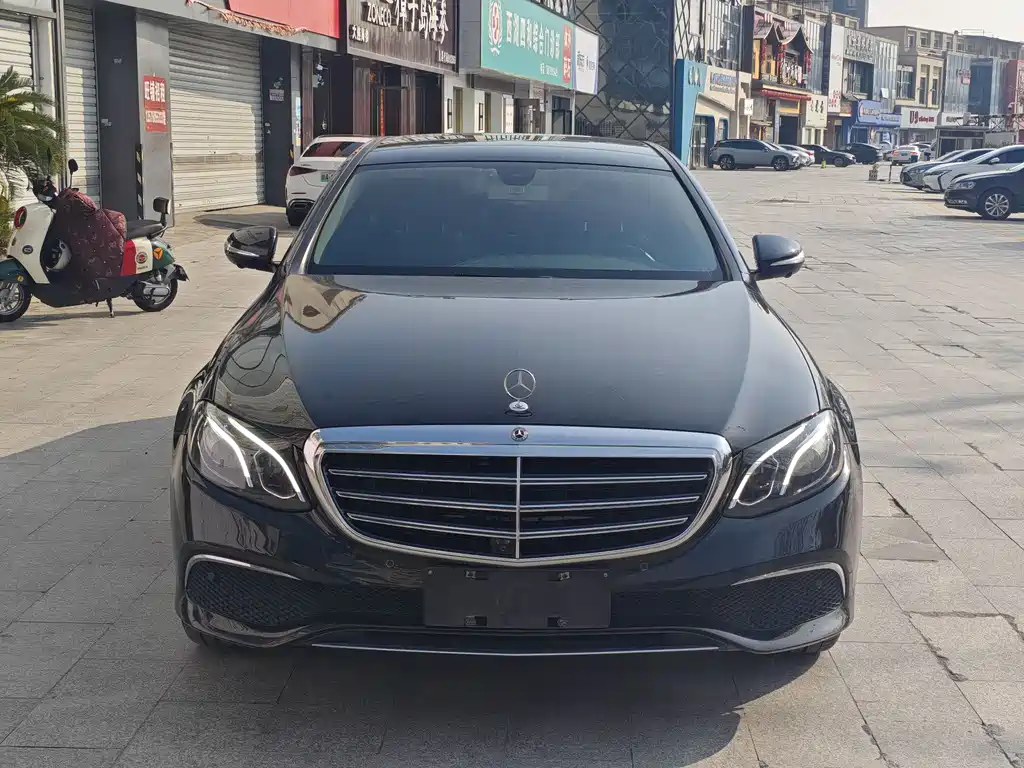 Mercedes-Benz Mercedes-Benz E-Class 2019 E 300 L Fashion Edition 2019 - thumbnail 2