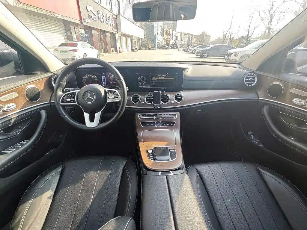 Mercedes-Benz Mercedes-Benz E-Class 2019 E 300 L Fashion Edition 2019 - thumbnail 14