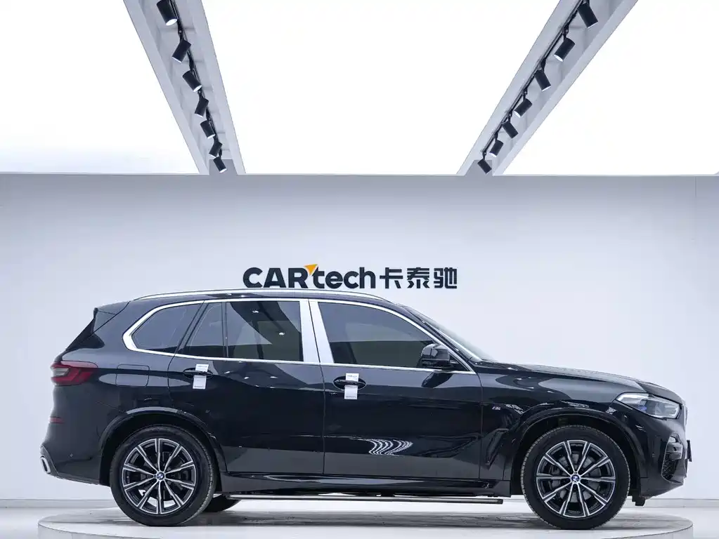 BMW BMW X5 xDrive40i M Sport Package (2021 Model Year) 2022 - thumbnail 4