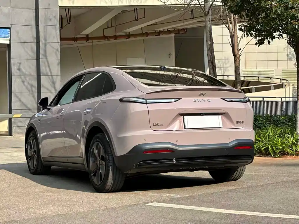 Luda NIO L60 2024 60kWh AWD 2025 - thumbnail 5
