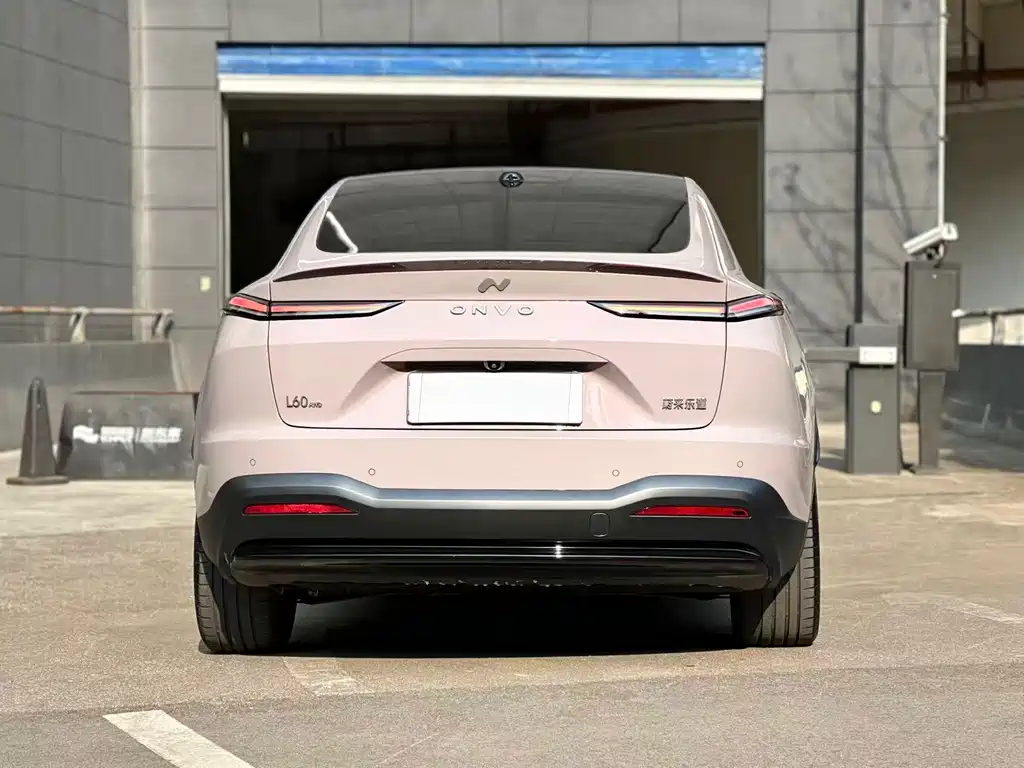 Luda NIO L60 2024 60kWh AWD 2025 - thumbnail 6