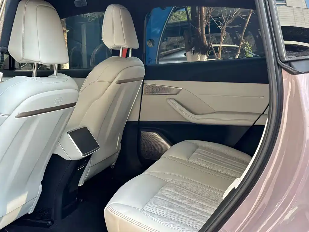 Luda NIO L60 2024 60kWh AWD 2025 - thumbnail 14