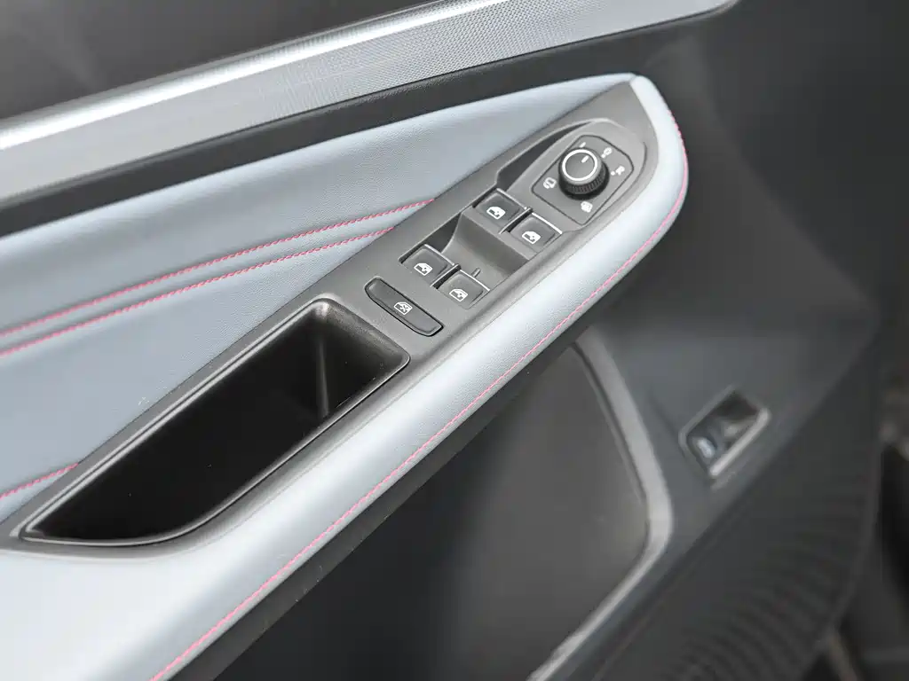 Volkswagen Lamando 2025 Lamando L 280TSI DSG Cool Spice Edition 2025 - thumbnail 10