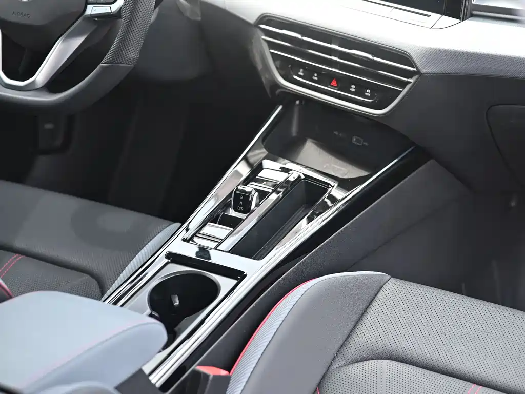 Volkswagen Lamando 2025 Lamando L 280TSI DSG Cool Spice Edition 2025 - thumbnail 12