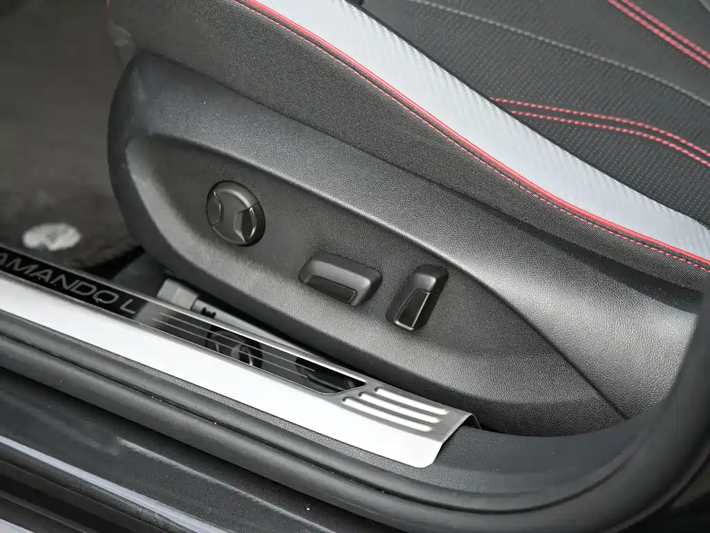 Volkswagen Lamando 2025 Lamando L 280TSI DSG Cool Spice Edition 2025 - thumbnail 13