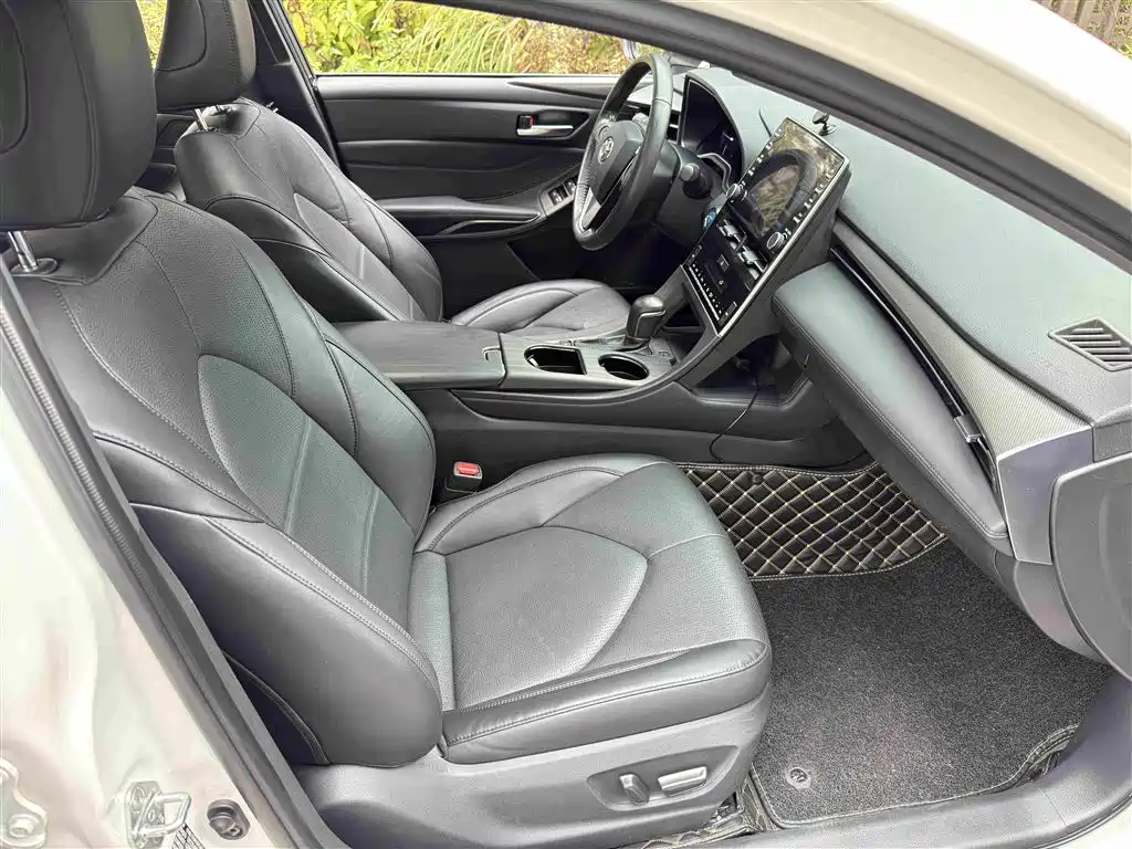 Toyota Avalon 2019 Model Hybrid 2.5L Luxury Version National VI 2020 - thumbnail 7