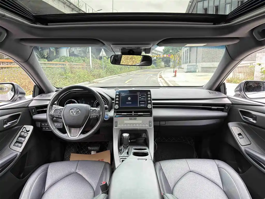 Toyota Avalon 2019 Model Hybrid 2.5L Luxury Version National VI 2020 - thumbnail 8