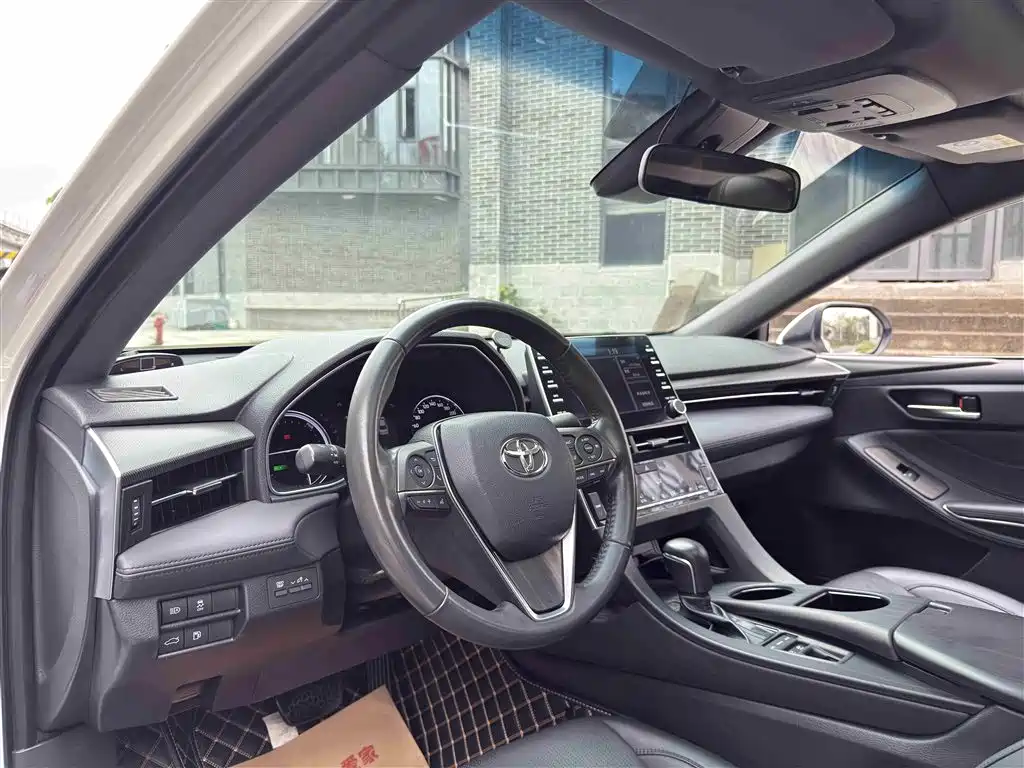 Toyota Avalon 2019 Model Hybrid 2.5L Luxury Version National VI 2020 - thumbnail 14