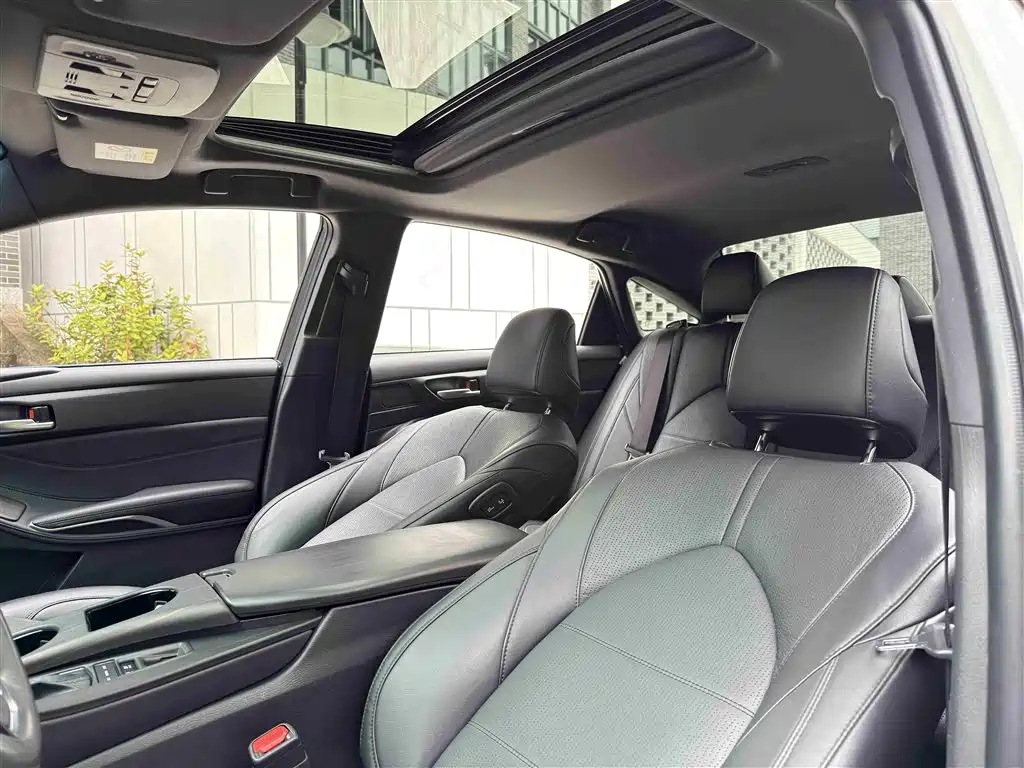 Toyota Avalon 2019 Model Hybrid 2.5L Luxury Version National VI 2020 - thumbnail 15