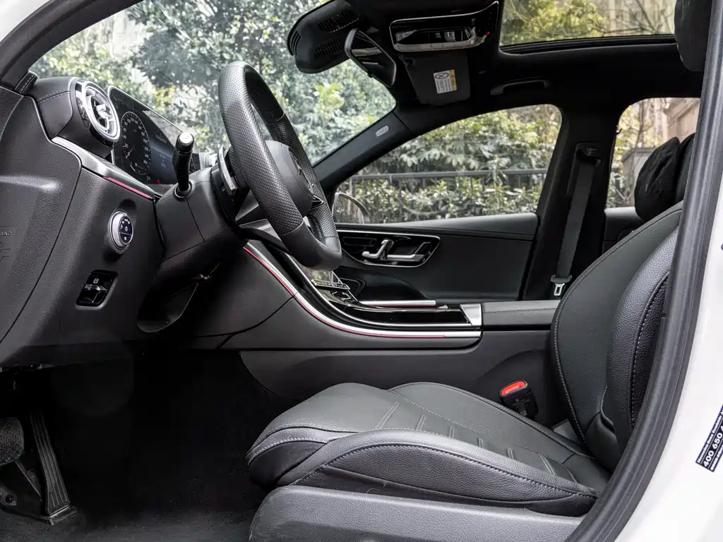 Mercedes-Benz Mercedes-Benz C-Class Plug-in Hybrid 2023 Model Year Facelift C 350 eL 2024 - thumbnail 6