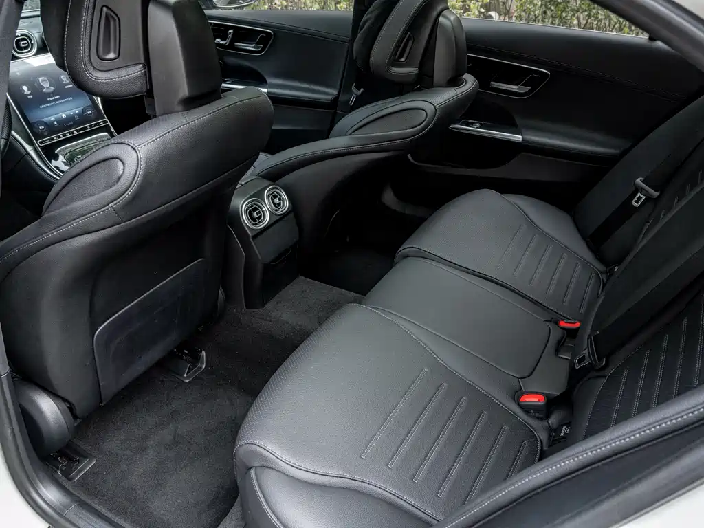 Mercedes-Benz Mercedes-Benz C-Class Plug-in Hybrid 2023 Model Year Facelift C 350 eL 2024 - thumbnail 8