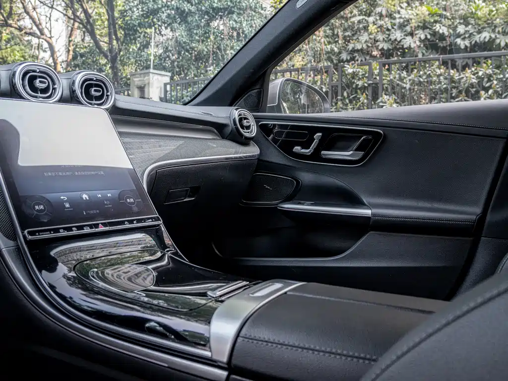 Mercedes-Benz Mercedes-Benz C-Class Plug-in Hybrid 2023 Model Year Facelift C 350 eL 2024 - thumbnail 13