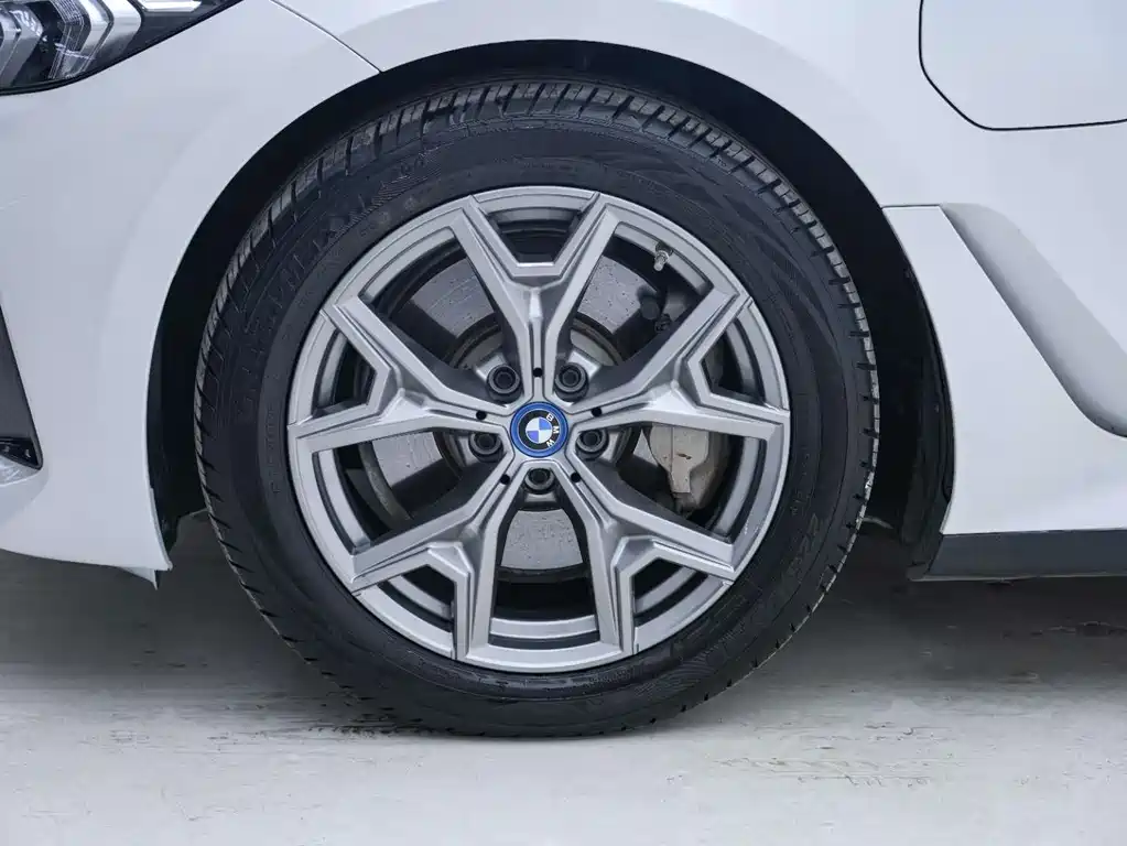 BMW BMW i3 2024 eDrive 35 L 2023 - thumbnail 10