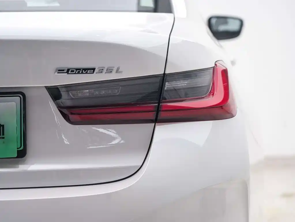 BMW BMW i3 2024 eDrive 35 L 2023 - thumbnail 18