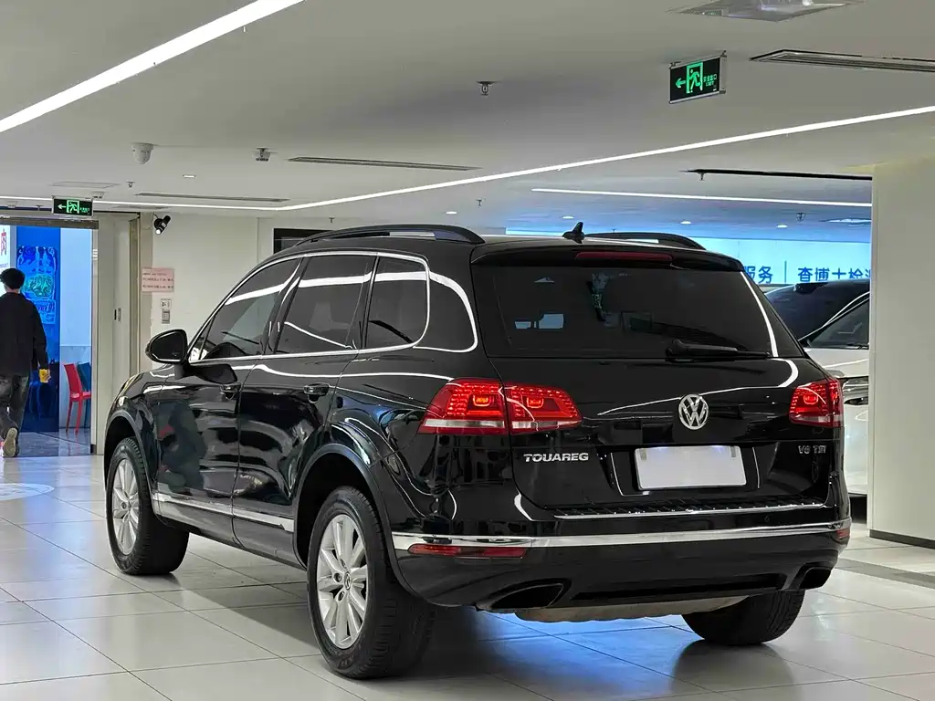 Volkswagen Volkswagen Touareg 2016 3.0TSI Standard Model 2016 - thumbnail 7