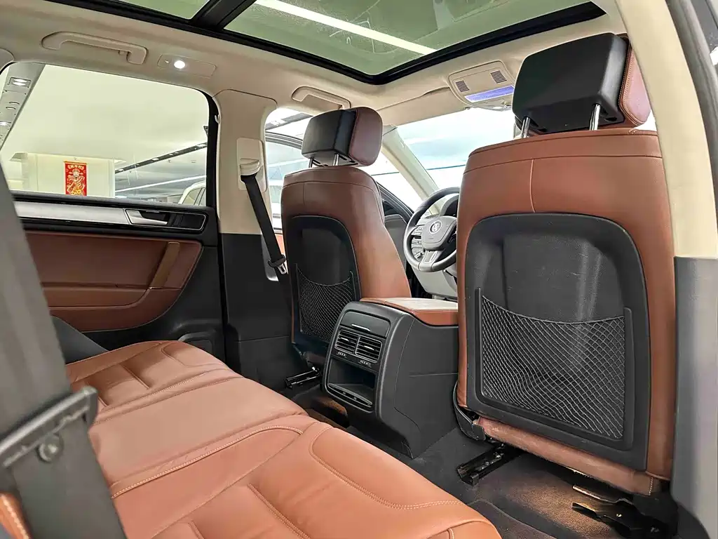 Volkswagen Volkswagen Touareg 2016 3.0TSI Standard Model 2016 - thumbnail 15
