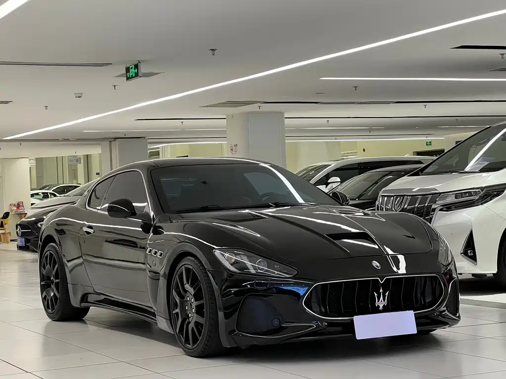 Maserati Maserati GranTurismo 2009 4.7L Sport Automatic 2011 - thumbnail 3