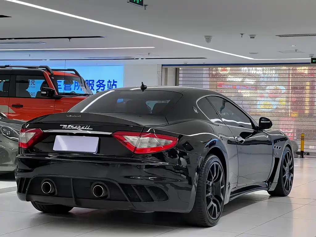 Maserati Maserati GranTurismo 2009 4.7L Sport Automatic 2011 - thumbnail 4