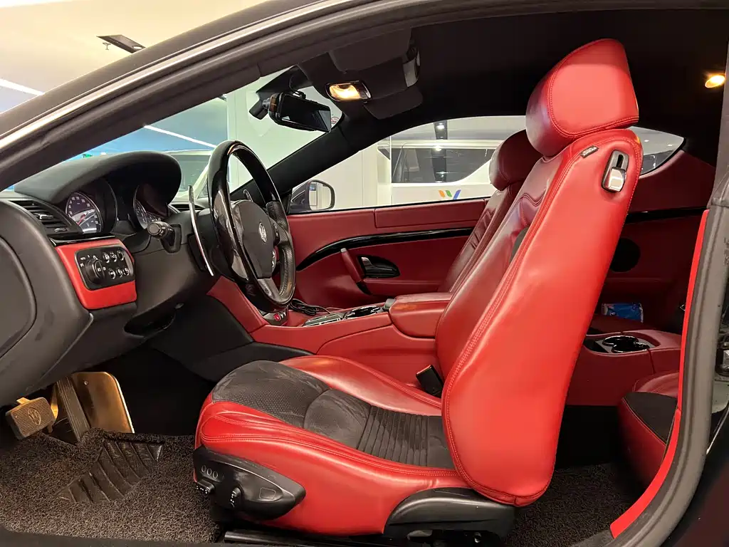 Maserati Maserati GranTurismo 2009 4.7L Sport Automatic 2011 - thumbnail 7