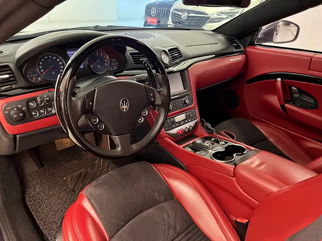 Maserati Maserati GranTurismo 2009 4.7L Sport Automatic 2011 - thumbnail 8