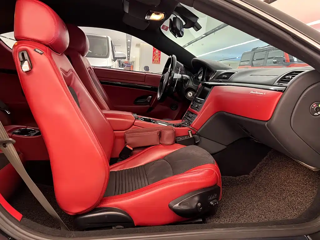 Maserati Maserati GranTurismo 2009 4.7L Sport Automatic 2011 - thumbnail 11