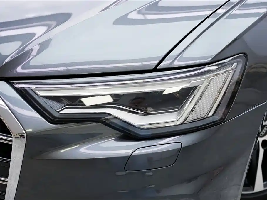 Audi Audi A6L 2023 40 TFSI Luxury Dynamic Model 2022 - thumbnail 2