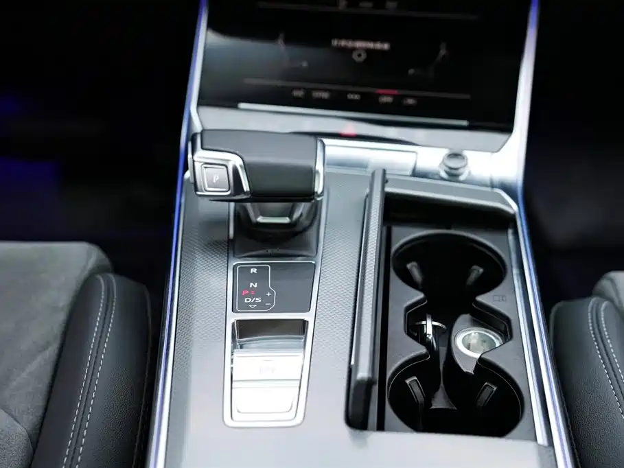 Audi Audi A6L 2023 40 TFSI Luxury Dynamic Model 2022 - thumbnail 12