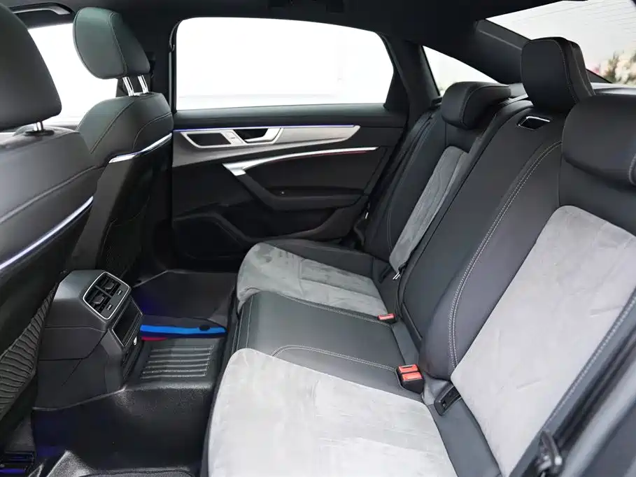 Audi Audi A6L 2023 40 TFSI Luxury Dynamic Model 2022 - thumbnail 13