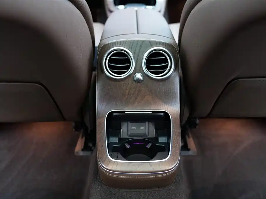 Mercedes-Benz Mercedes-Benz E-Class 2022 Facelift E 350 e L Plug-in Hybrid Sedan 2022 - thumbnail 14