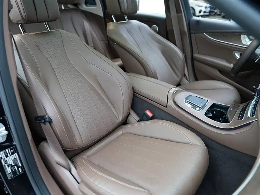 Mercedes-Benz Mercedes-Benz E-Class 2022 Facelift E 350 e L Plug-in Hybrid Sedan 2022 - thumbnail 16
