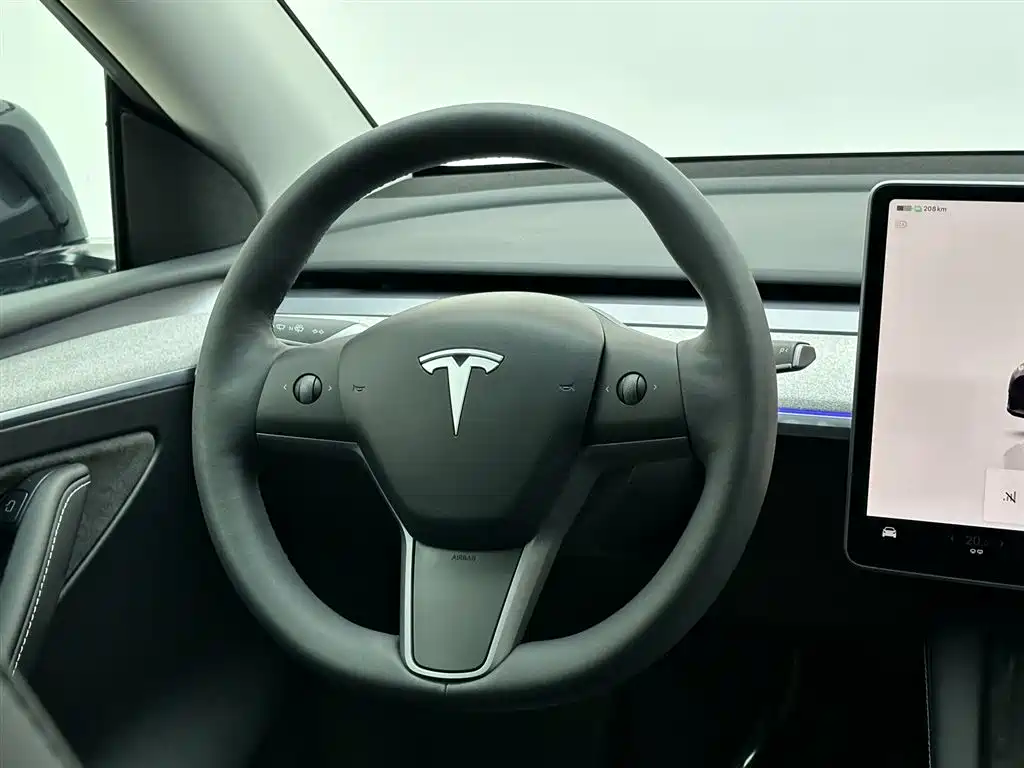 Tesla Model Y 2023 Rear-Wheel Drive 2024 - thumbnail 12