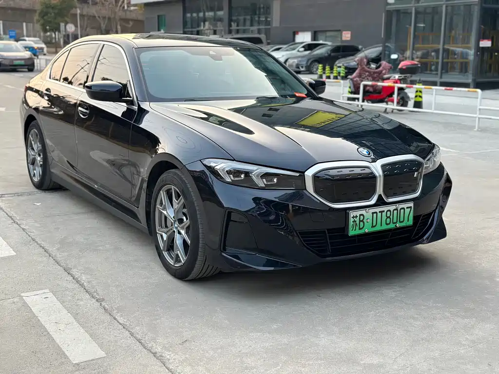BMW BMW i3 2022 eDrive 35 L 2023 - thumbnail 3