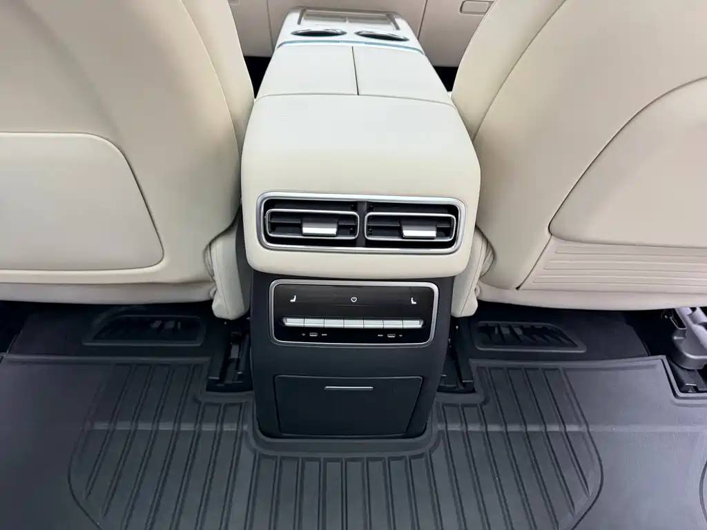 Li Auto Li L7 2023 Air 2023 - thumbnail 15