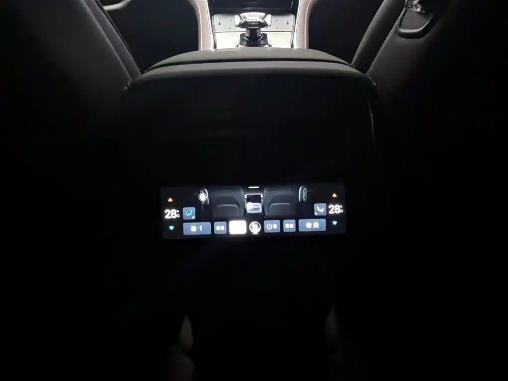 Denza DENZA Z9GT 2024 1100 AWD Max Launch Edition 2024 - thumbnail 17