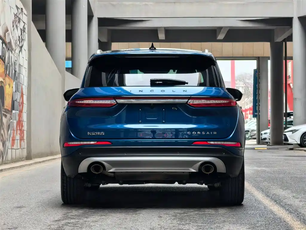 Lincoln Liberator 2020 2.0T Two-Wheel Drive Premium Edition 2020 - thumbnail 4