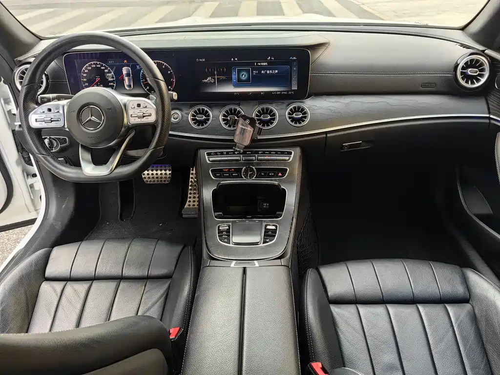 Mercedes-Benz Mercedes-Benz E-Class Coupe 2019 E 200 4MATIC 2019 - thumbnail 14