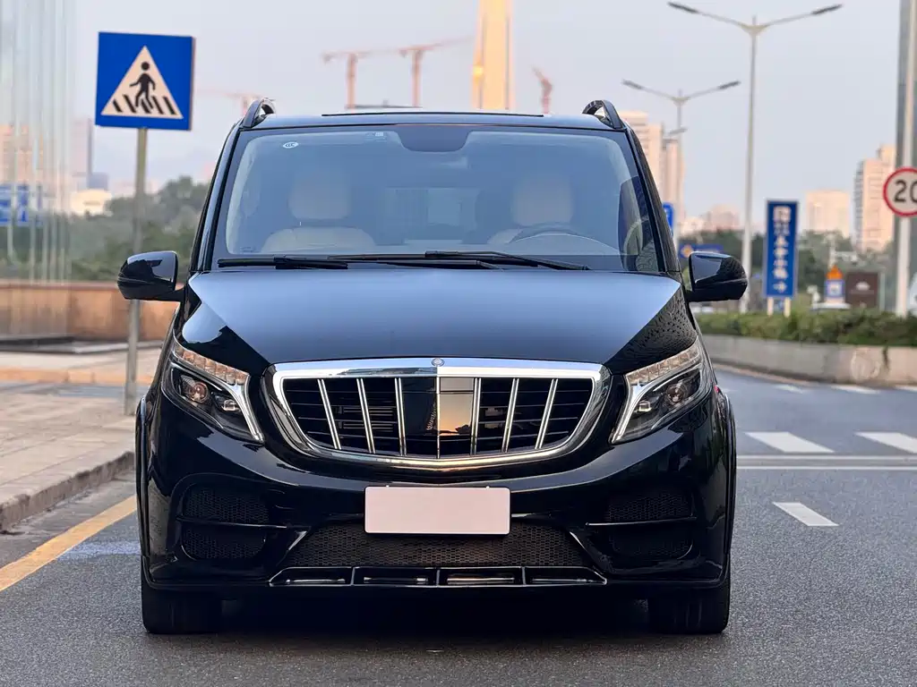Mercedes-Benz Mercedes-Benz V-Class (Imported) 2019 Model V 250 Long Wheelbase Middle East Version 2019 - thumbnail 2