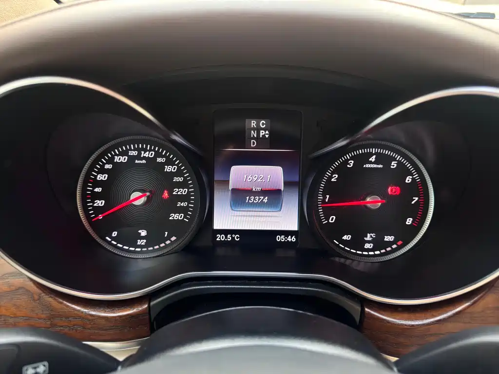 Mercedes-Benz Mercedes-Benz V-Class (Imported) 2019 Model V 250 Long Wheelbase Middle East Version 2019 - thumbnail 11