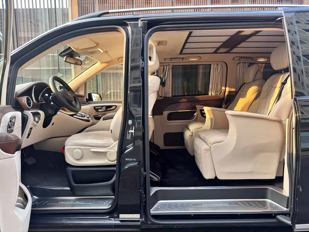 Mercedes-Benz Mercedes-Benz V-Class (Imported) 2019 Model V 250 Long Wheelbase Middle East Version 2019 - thumbnail 18