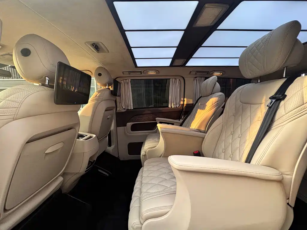 Mercedes-Benz Mercedes-Benz V-Class (Imported) 2019 Model V 250 Long Wheelbase Middle East Version 2019 - thumbnail 19