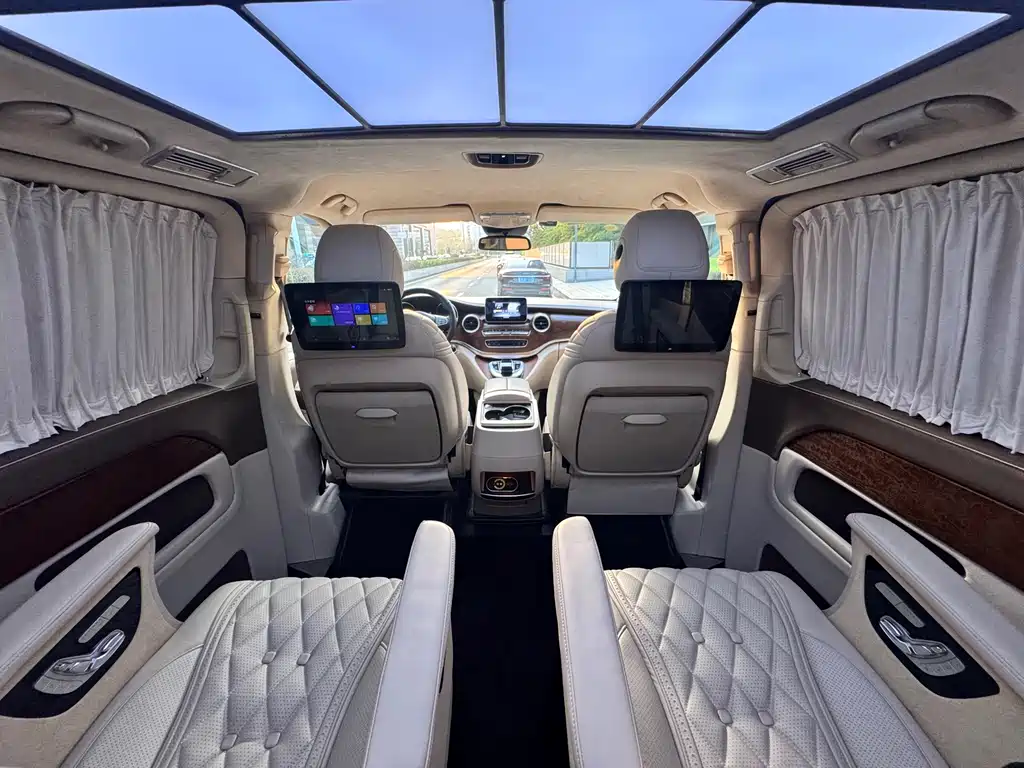 Mercedes-Benz Mercedes-Benz V-Class (Imported) 2019 Model V 250 Long Wheelbase Middle East Version 2019 - thumbnail 20