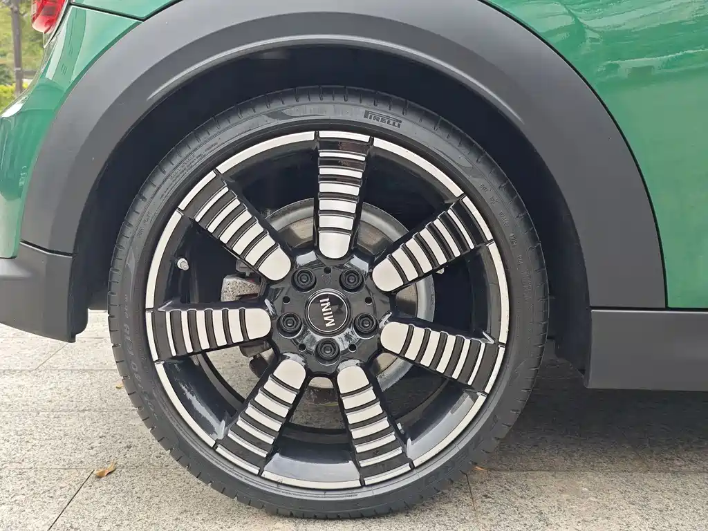 MINI MINI 2022 2.0T COOPER S Artist 2021 - thumbnail 11