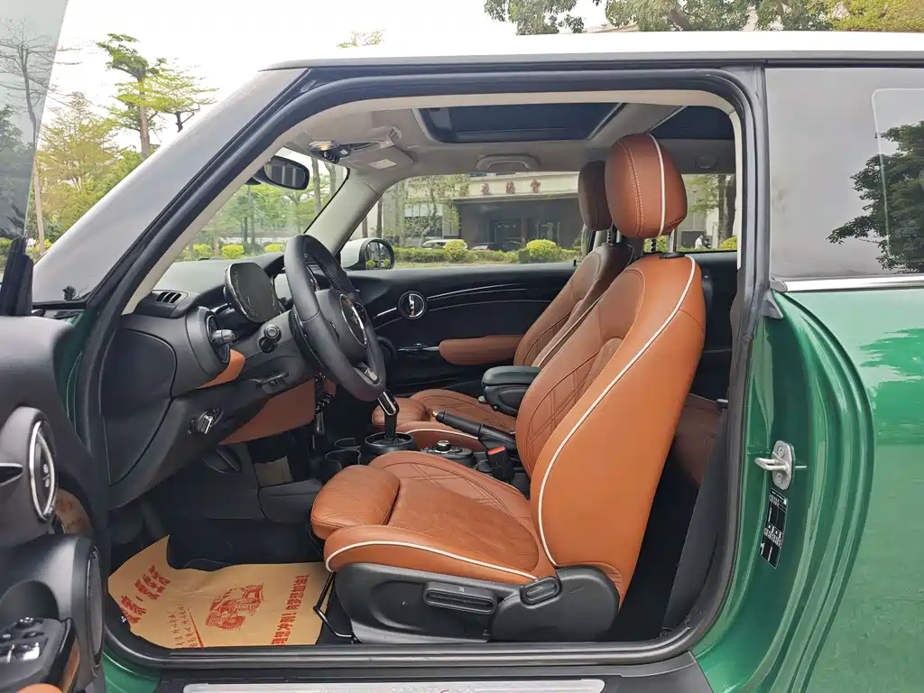 MINI MINI 2022 2.0T COOPER S Artist 2021 - thumbnail 12