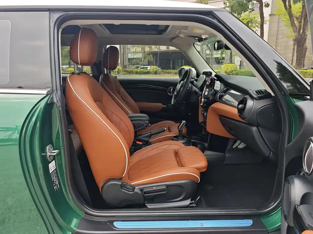 MINI MINI 2022 2.0T COOPER S Artist 2021 - thumbnail 21