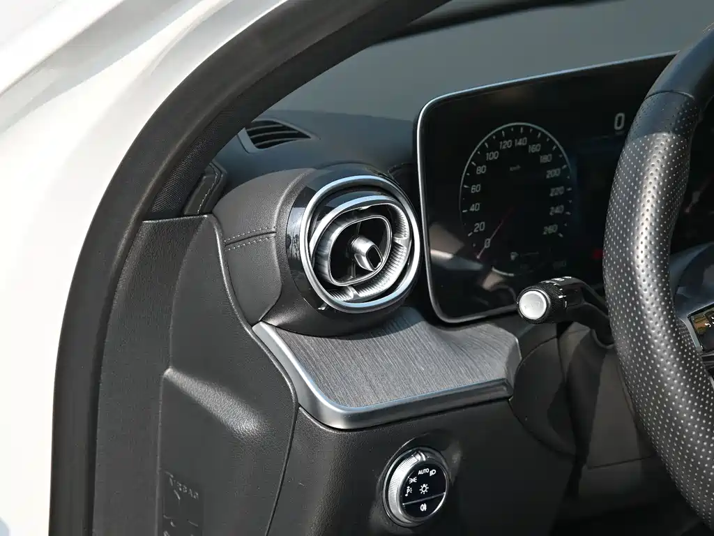 Mercedes-Benz Mercedes-Benz C-Class 2024 C 260 L Sport Edition 2023 - thumbnail 7