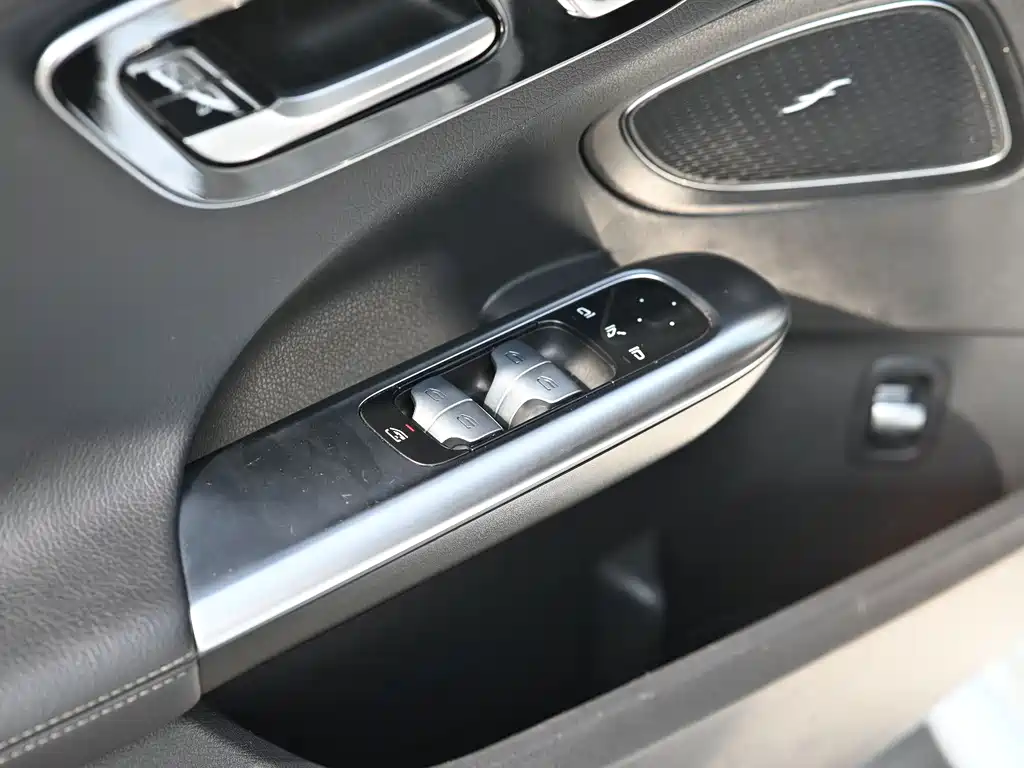 Mercedes-Benz Mercedes-Benz C-Class 2024 C 260 L Sport Edition 2023 - thumbnail 12