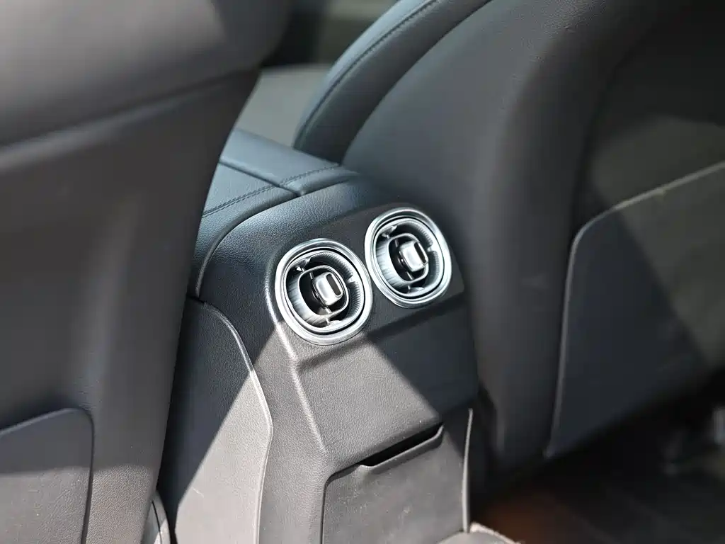 Mercedes-Benz Mercedes-Benz C-Class 2024 C 260 L Sport Edition 2023 - thumbnail 13