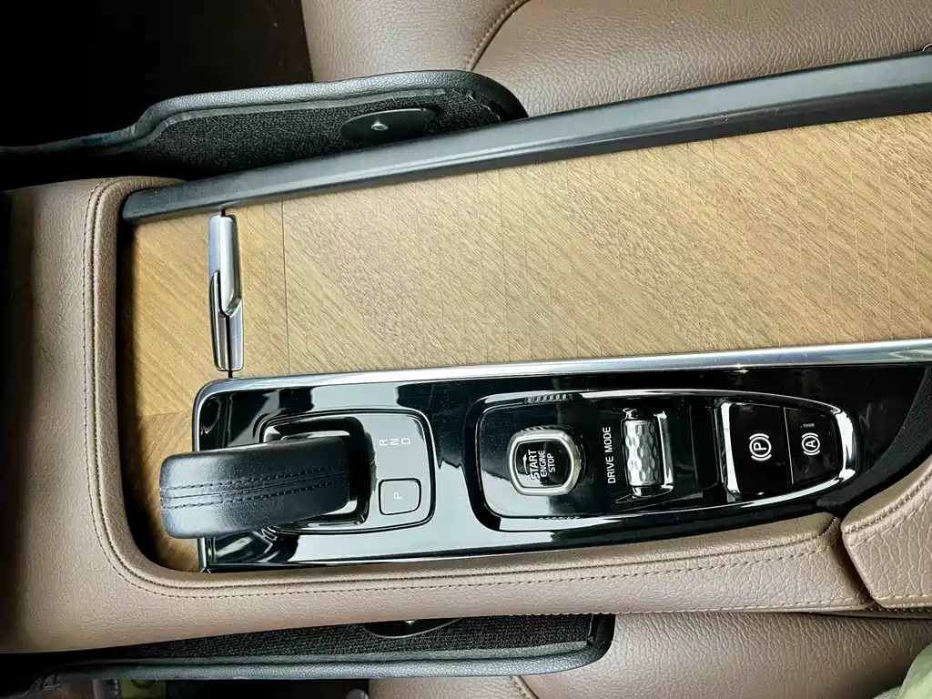 Volvo Volvo S90 2021 B5 Momentum Luxury Edition 2020 - thumbnail 7