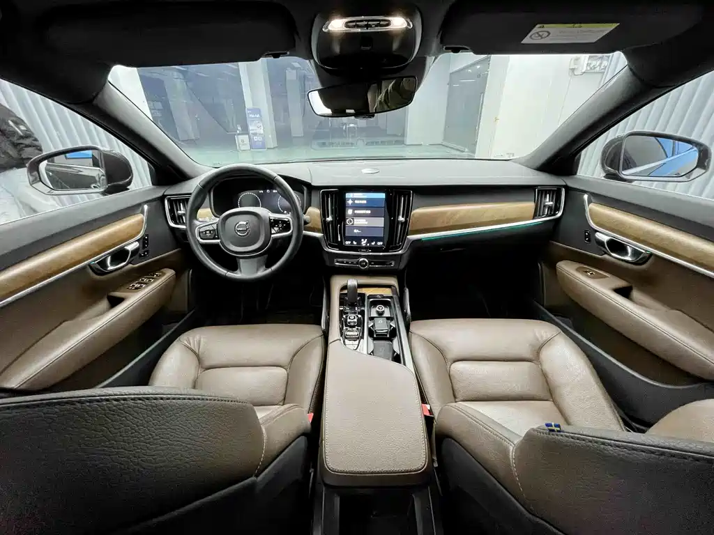 Volvo Volvo S90 2021 B5 Momentum Luxury Edition 2020 - thumbnail 9